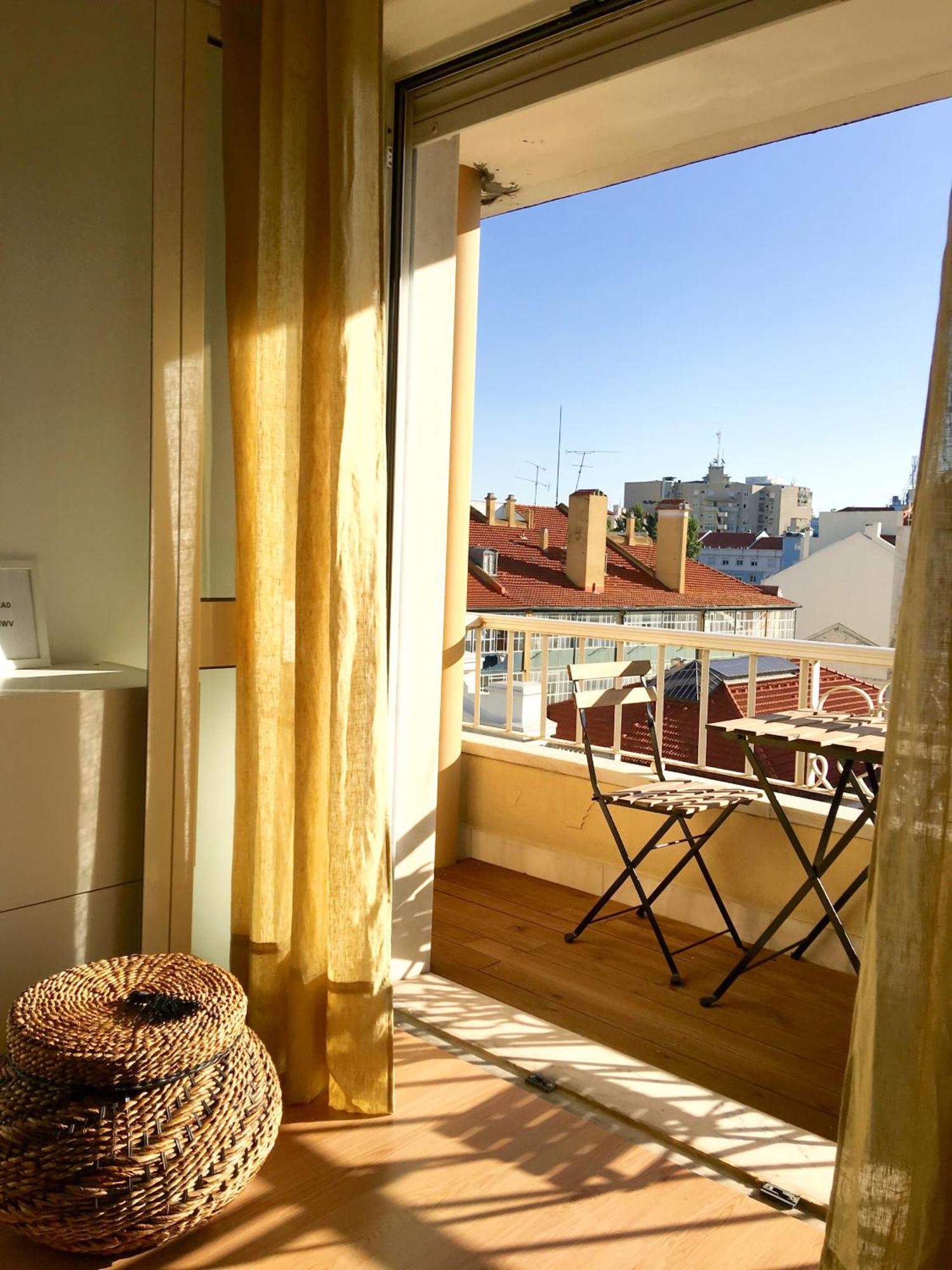 Studio Balcony